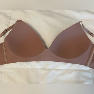 34C Vince Camuto bra